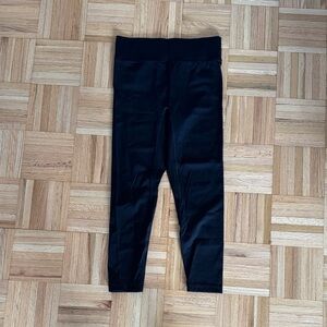 ALL ACCESS Black Women's cropped Leggings